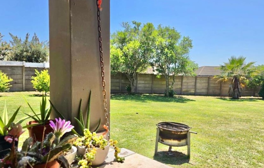 3 Bedroom Property for Sale in Stilbaai Wes Western Cape